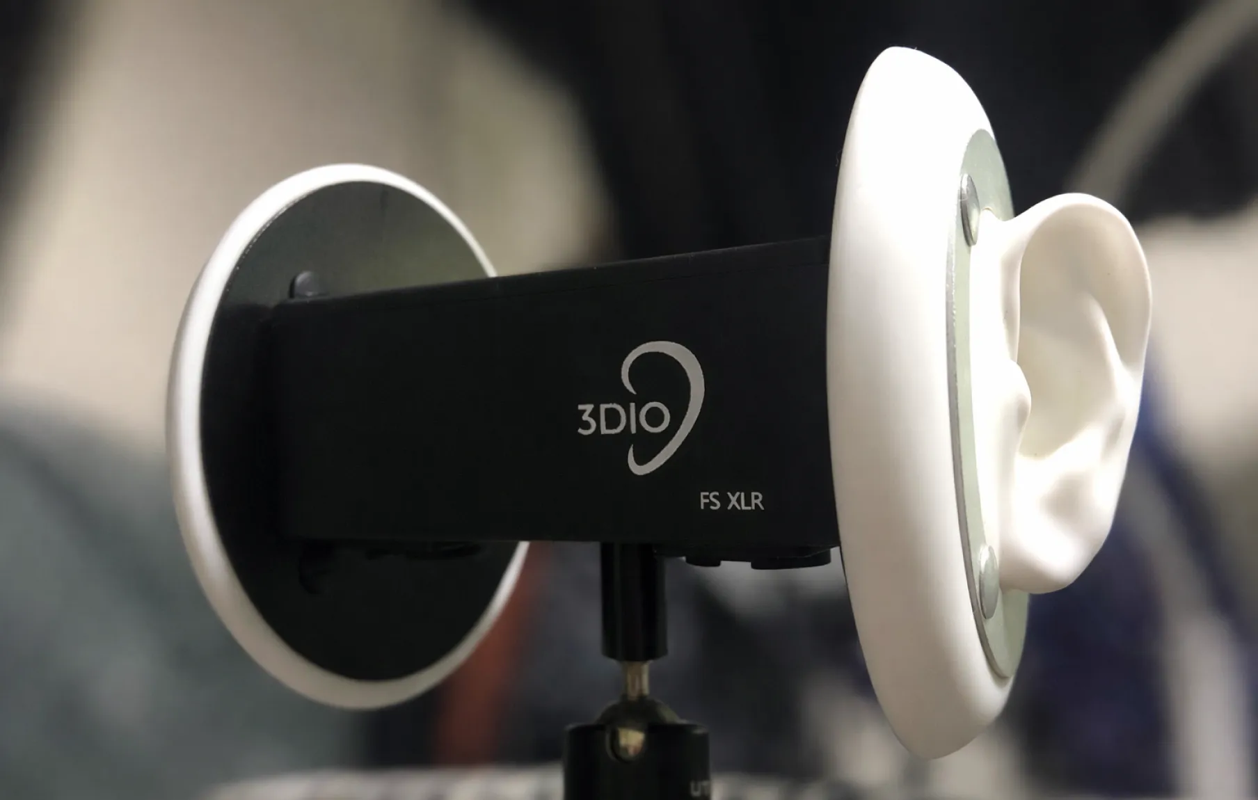 ダミーヘッドを利用した音響制作